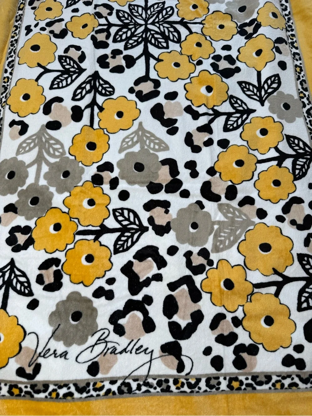 NWT Vera Bradley Go Wild Beach Towel Retired Pattern LAST ONE!